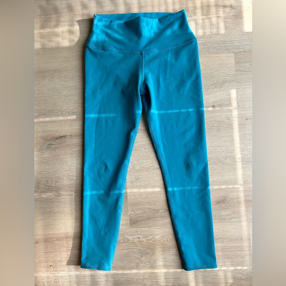 Alo Yoga 7/8 length Airbrush leggings